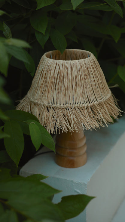 Saçaklı Doğal Rafya Abajur