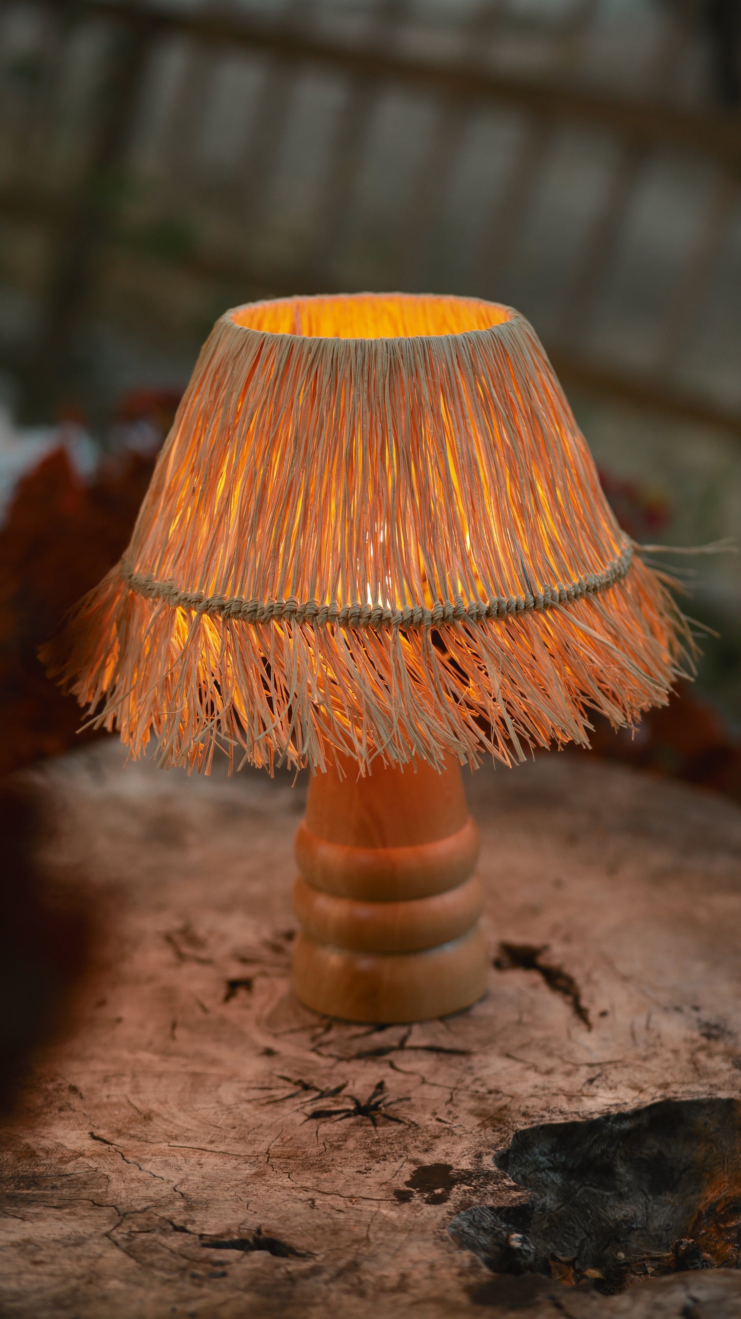 Saçaklı Doğal Rafya Abajur