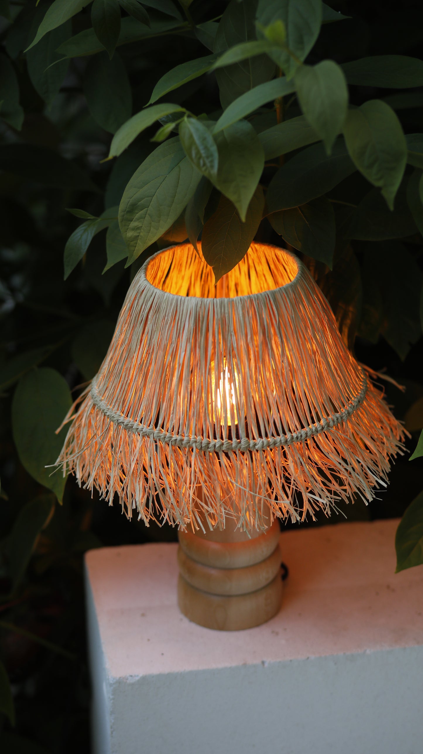 Saçaklı Doğal Rafya Abajur